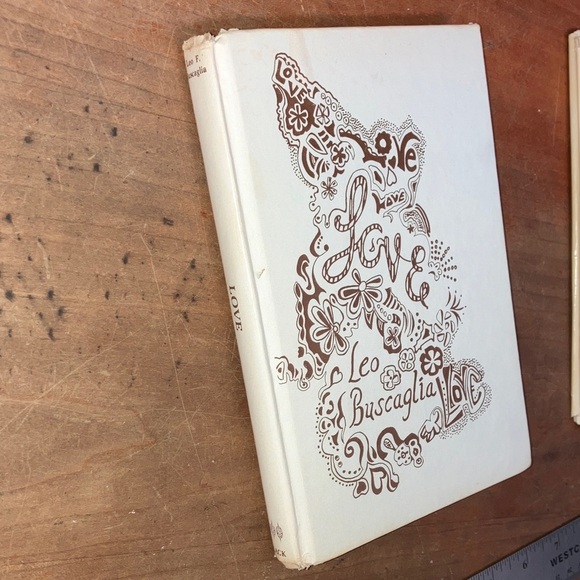 'Love' by Leo Buscaglia vintage book - Picture 14 of 16